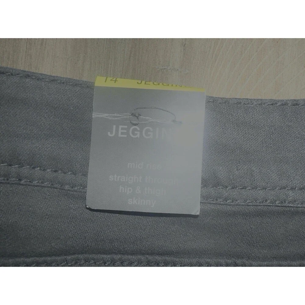 NWT Mossimo Premium Denim Black Mid Rise Skinny Jegging Women’s Size 14 NEW